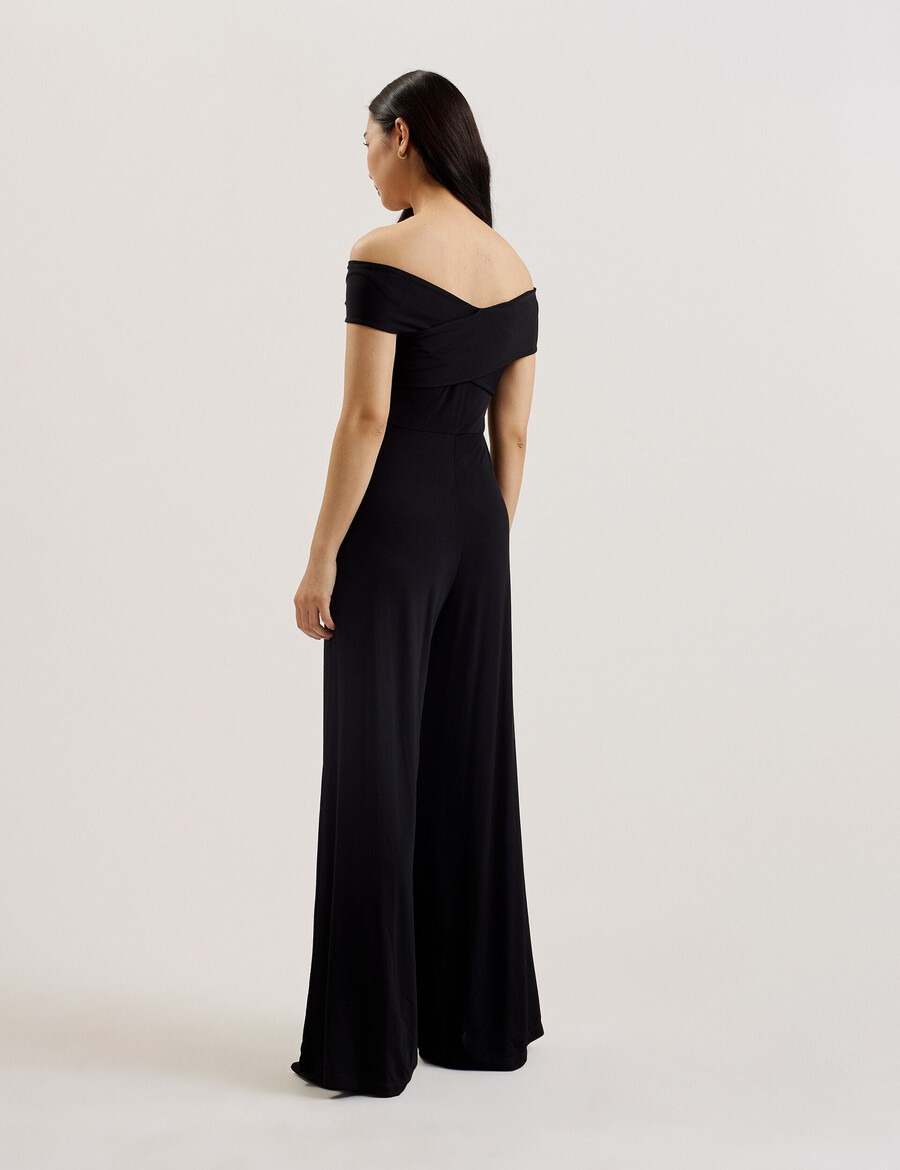 almhaa - bare skulder jumpsuit med vide ben i jersey